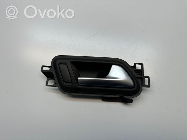 Volkswagen Amarok Klamka wewnętrzna drzwi tylnych 2H0837114D