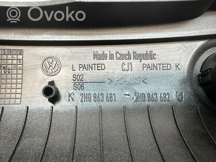 Volkswagen Amarok Vaihteenvalitsimen kehys verhoilu muovia 2H0863681
