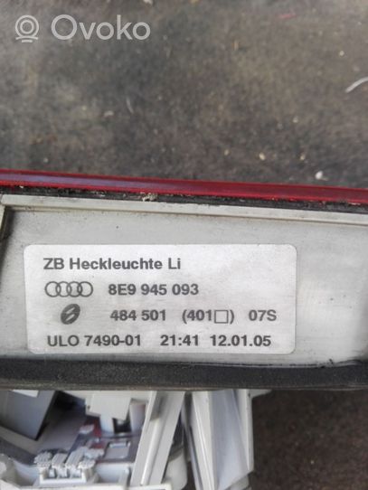 Audi A4 S4 B7 8E 8H Luci posteriori del portellone del bagagliaio 8E9945093