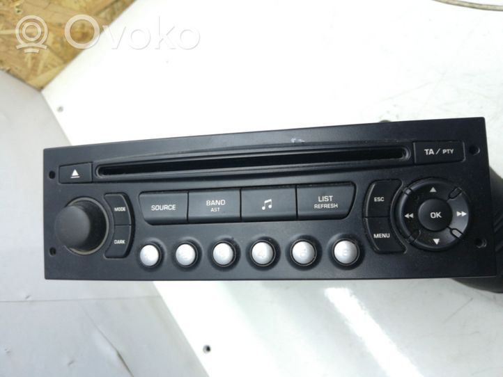 Peugeot 5008 Unité principale radio / CD / DVD / GPS 9666959577