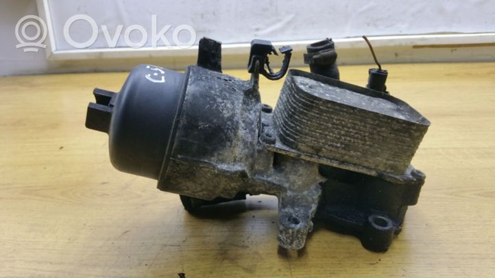 Citroen C5 Soporte de montaje del filtro de aceite 9656830180