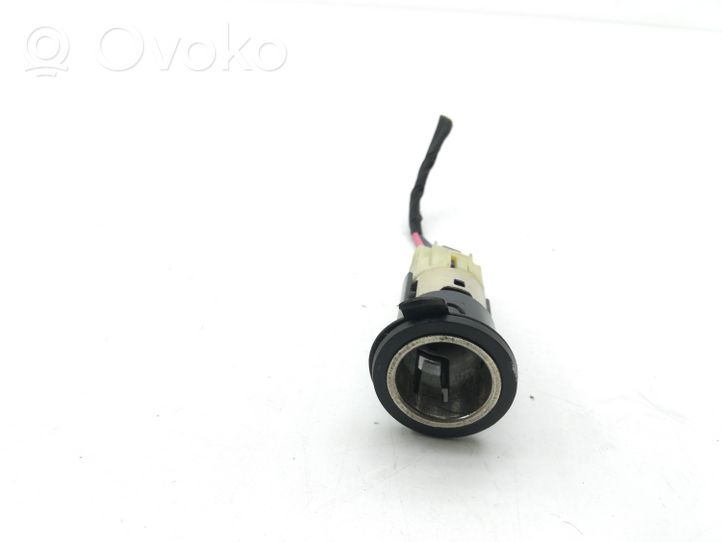 Renault Scenic III -  Grand scenic III 12 V Socket (rear) 