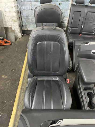 Opel Antara Set di rivestimento sedili e portiere 