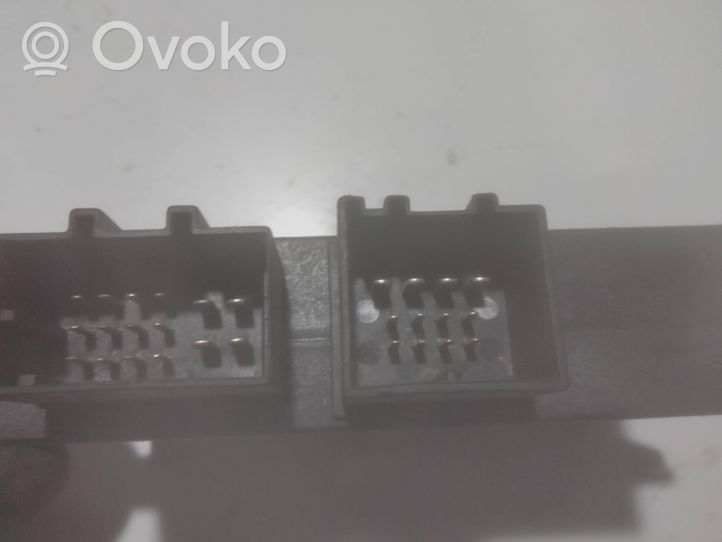 Skoda Octavia Mk2 (1Z) Module de contrôle crochet de remorque 8P0907383
