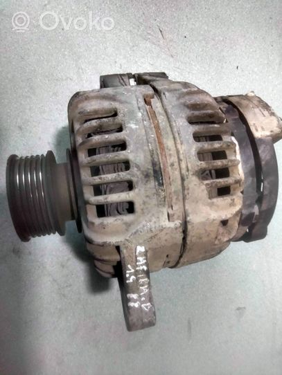 Chevrolet Zafira B Generatore/alternatore 93169032