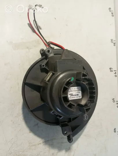 Opel Astra H Ventola riscaldamento/ventilatore abitacolo 52407543