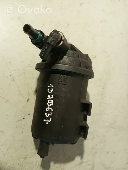 Opel Astra H Fuel filter housing 13203637