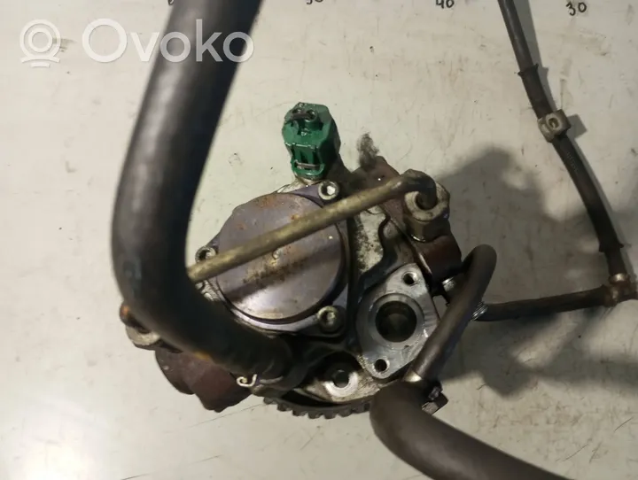 Opel Astra H Pompe d'injection de carburant à haute pression 8973762691