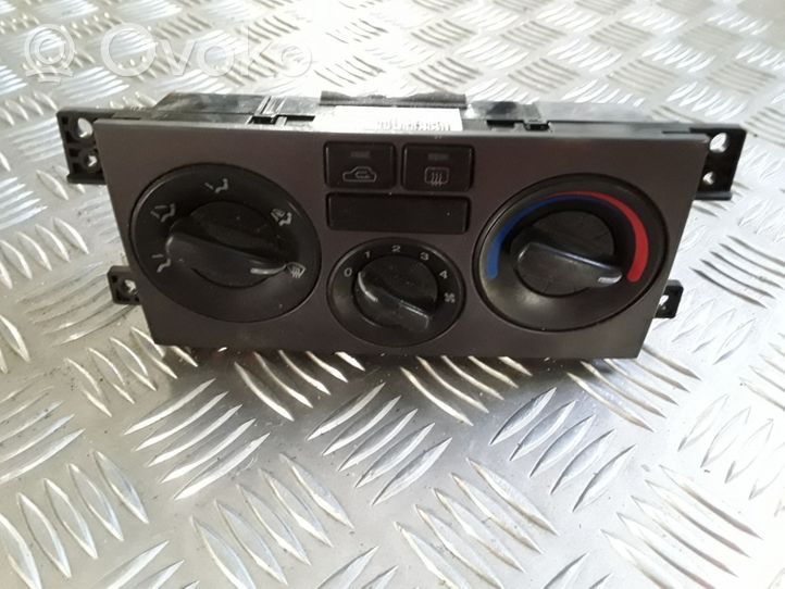 Hyundai Elantra Panel klimatyzacji 972502DXXX