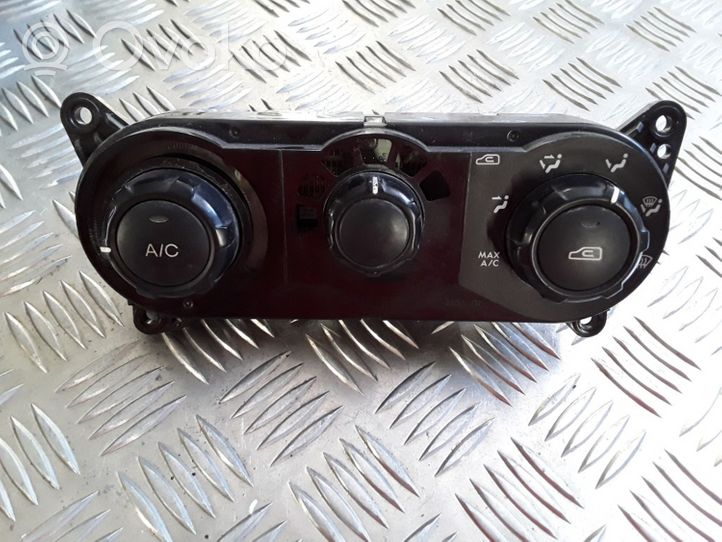 Hyundai Matrix Climate control unit 9725017XXX