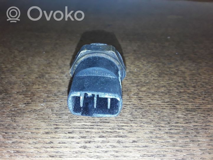 Audi A8 S8 D4 4H Sensor Kühlmittelstand 321959481C