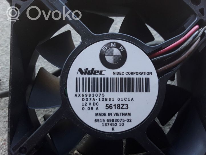 BMW i3 Wentylator baterii pojazdu hybrydowego / elektrycznego AX6983075