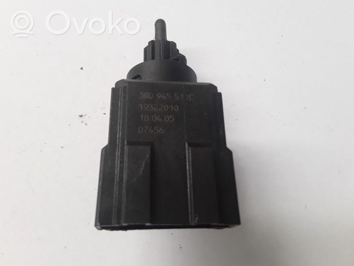 Audi A6 S6 C6 4F Interruttore del pedale del freno 3B0945511C