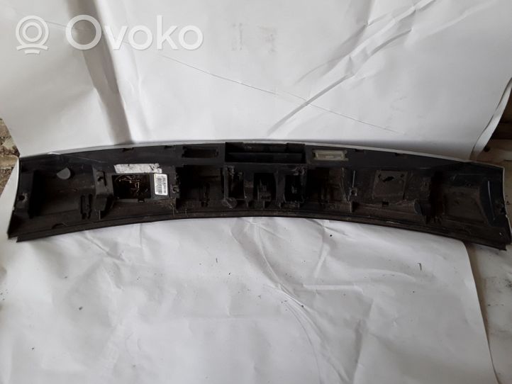 Dodge Caliber Bagāžnieka numura zīmes apgaismojuma līste 809323AB