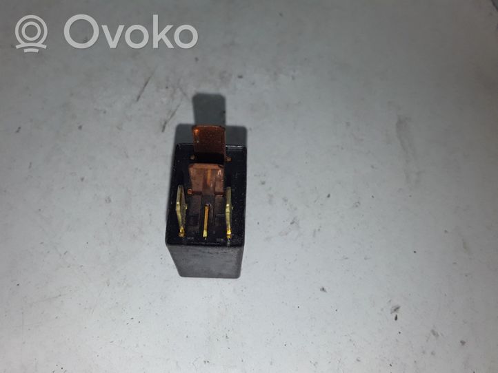 Suzuki Grand Vitara I Other relay 2161A31D