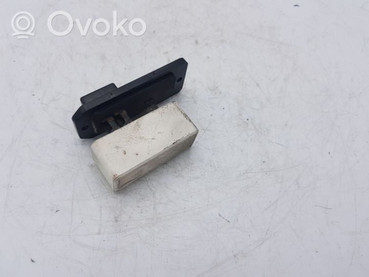 Toyota 4 Runner N120 N130 Heater blower motor/fan resistor 6M788R