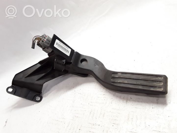 Ford Mondeo Mk III Pedal del acelerador XR8F9F832BD