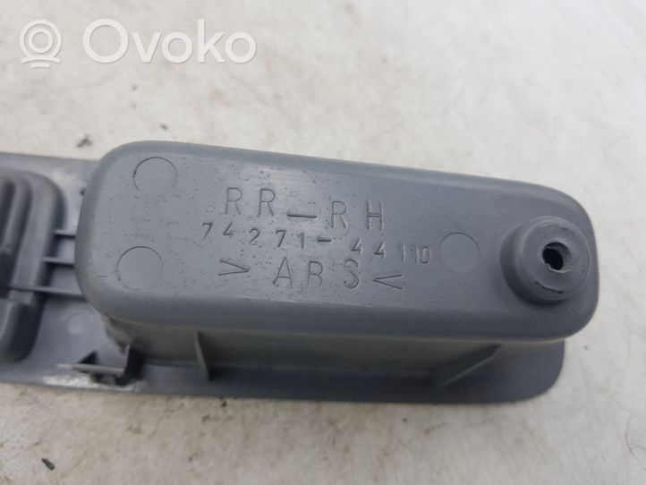 Toyota Avensis Verso Takaoven kahvan kehys 74271441100