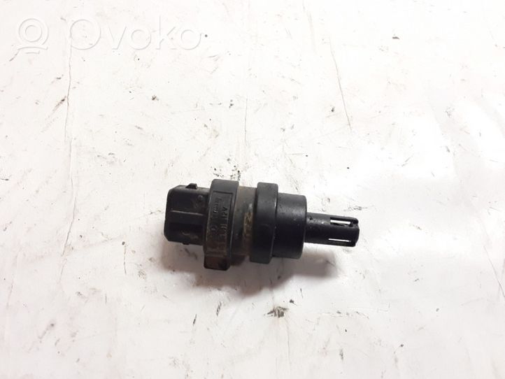 Volkswagen Sharan Intake air temperature sensor 028906081