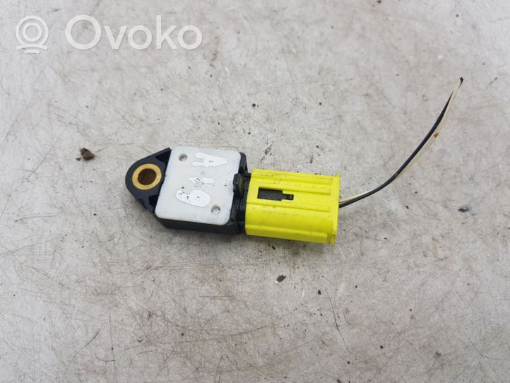 Toyota Auris 150 Czujnik uderzenia Airbag 8983102080