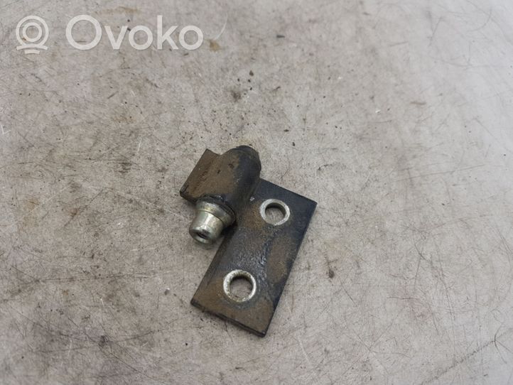 BMW 5 E39 Front door upper hinge 