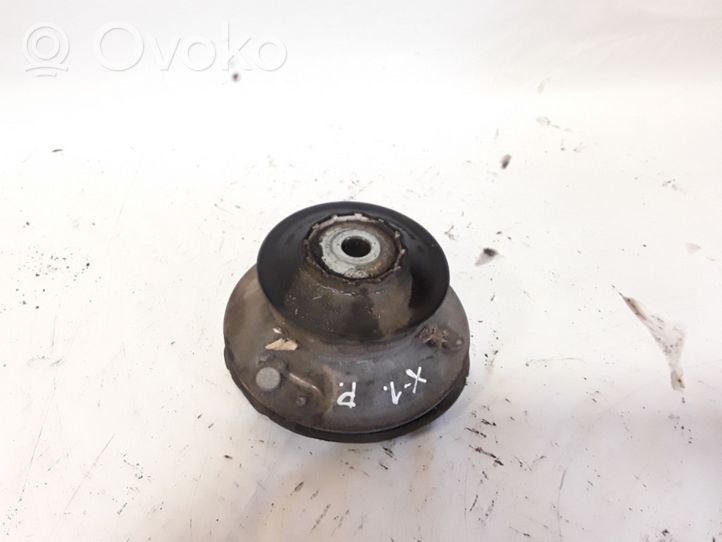 BMW X1 E84 Supporto per montante superiore anteriore 10637110