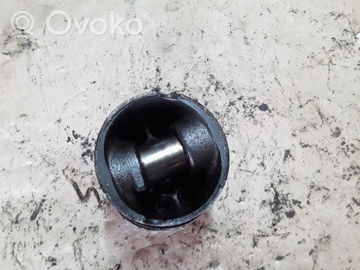 Citroen C6 Piston H268X