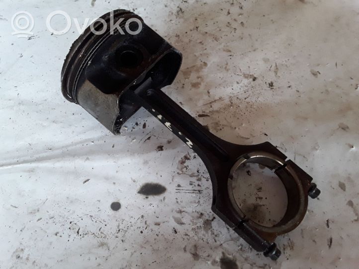 Hyundai Santa Fe Piston with connecting rod NOCODE