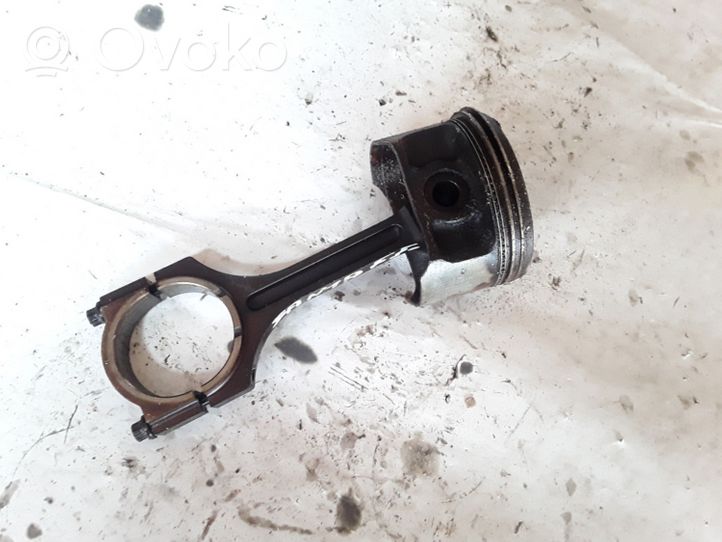 Hyundai Santa Fe Piston with connecting rod NOCODE