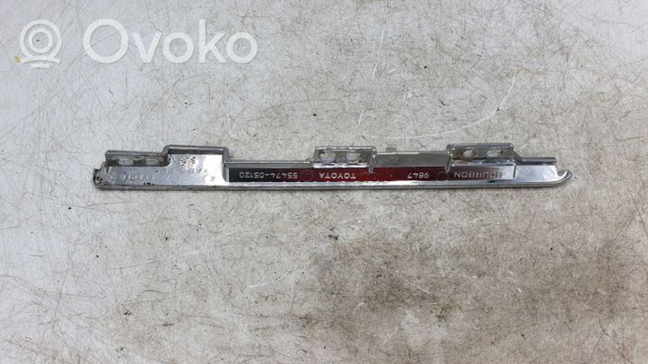 Toyota Avensis T270 Dekoratyvinė apdailos juostelė 5547405120