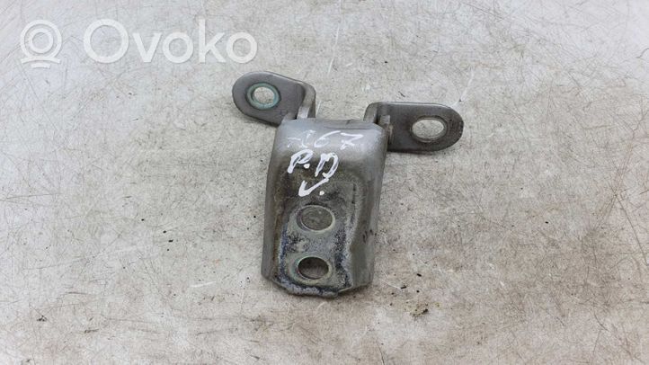 Toyota Avensis T270 Front door upper hinge 