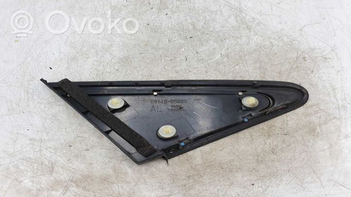 Toyota Avensis T270 Moldura protectora de plástico del espejo lateral 6011805020