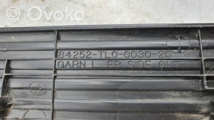 Honda Accord Garniture marche-pieds avant 84252