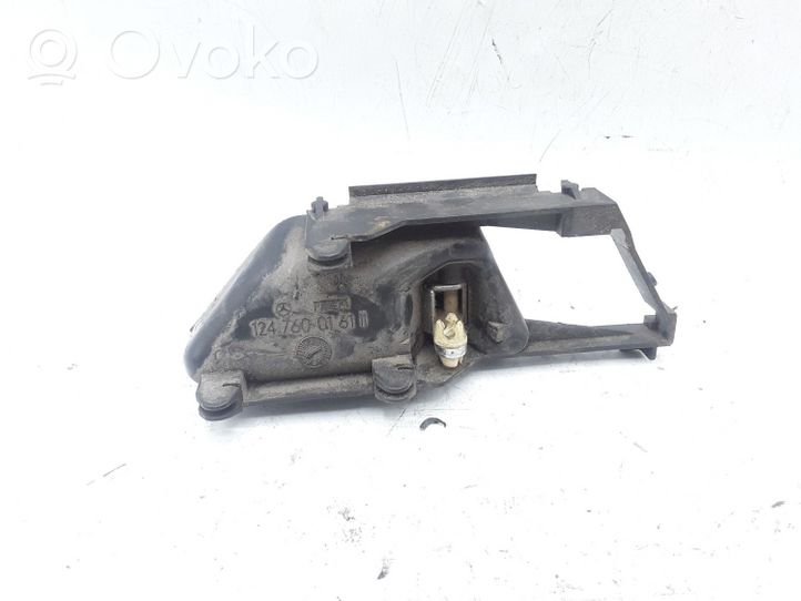 Mercedes-Benz E W124 Garniture de poignée intérieure porte arrière 1247600161