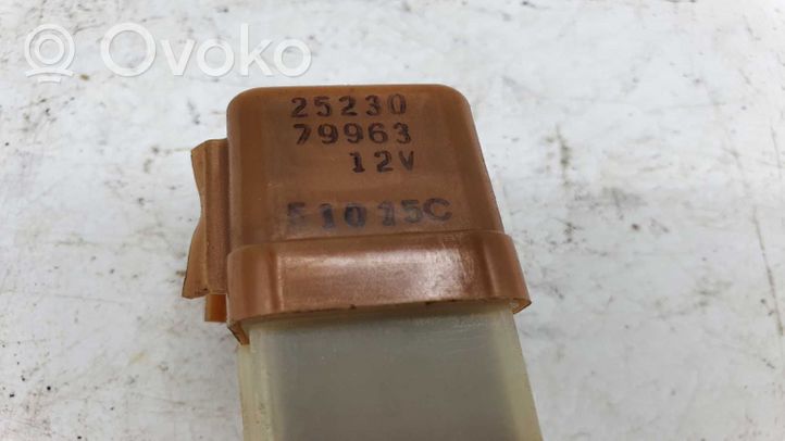 Nissan X-Trail T30 Other relay 2523079963