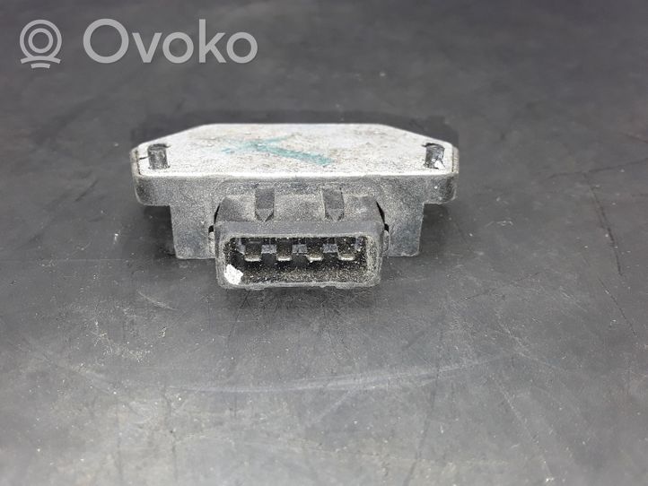 Opel Vectra B Ignition amplifier control unit 90360315