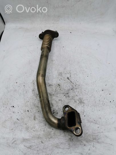 Nissan Primera Tuyau de raccordement solide EGR 