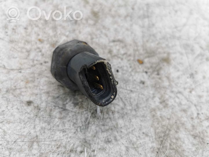 BMW 3 E46 Gaisa kondicioniera spiediena sensors 