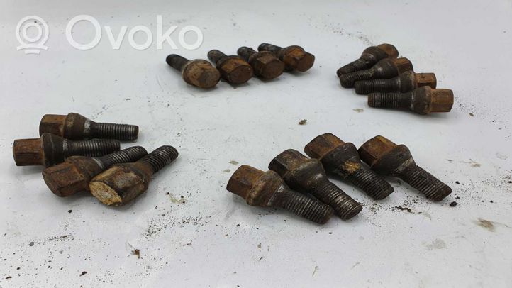 Fiat Stilo Nuts/bolts 