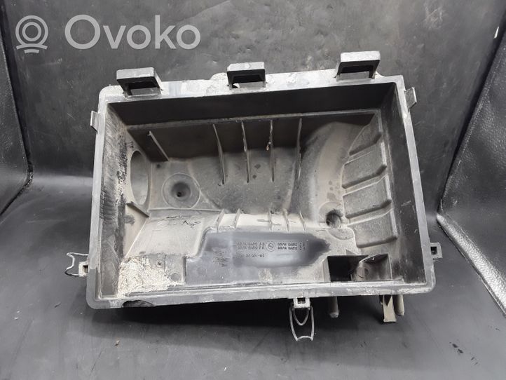 Volkswagen Sharan Tapa de la caja del filtro de aire 95VW9A612AB