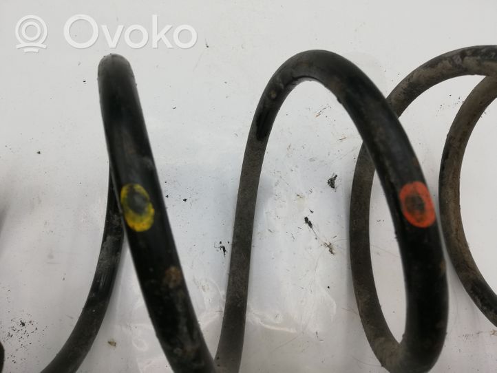 Toyota Avensis T220 Front coil spring 