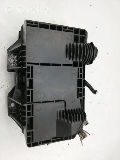 Hyundai ix 55 Module de fusibles 919503J021