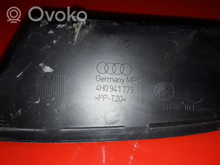 Audi A8 S8 D4 4H Aizmugurējā luktura dekoratīvā apdare 4H0941779