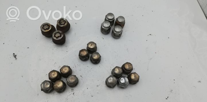 Honda Civic Nuts/bolts 