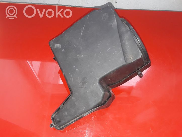 Ford Focus Ilmansuodattimen kotelon kansi 76894521