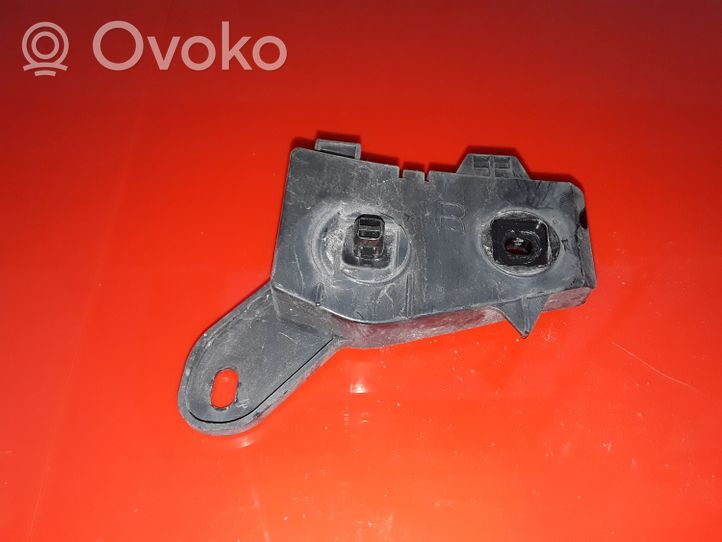 Lexus RX 300 Takapuskurin kannake 5215548011