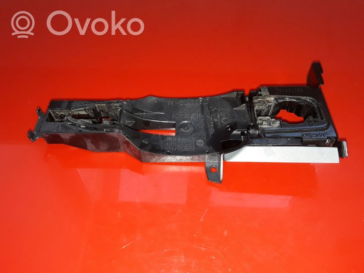 Nissan Qashqai Laikiklis/ kronšteinas išorinės priekinės atidarymo rankenos 8061021133