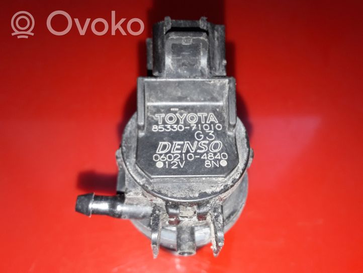 Toyota Verso-S Pompa spryskiwacza szyby przedniej / czołowej 8533071010