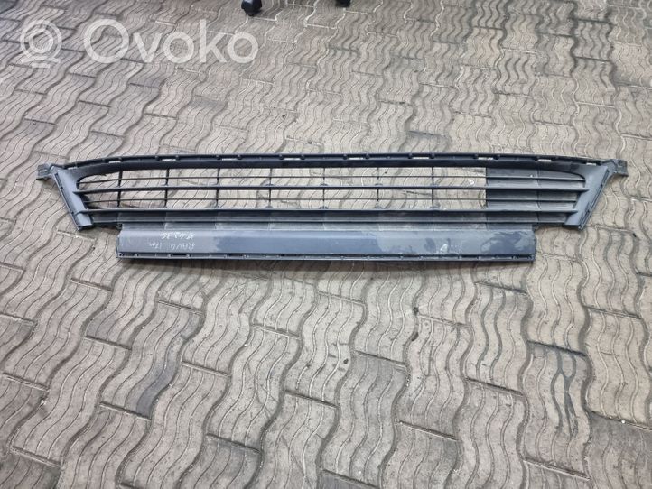 Toyota RAV 4 (XA40) Kratka dolna zderzaka przedniego 5311342080