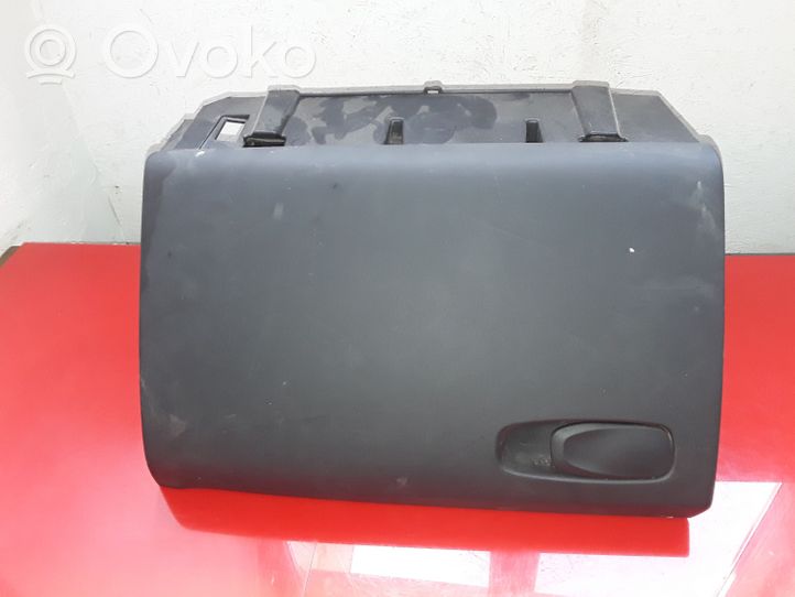 Volvo V40 Kit de boîte à gants 8632803